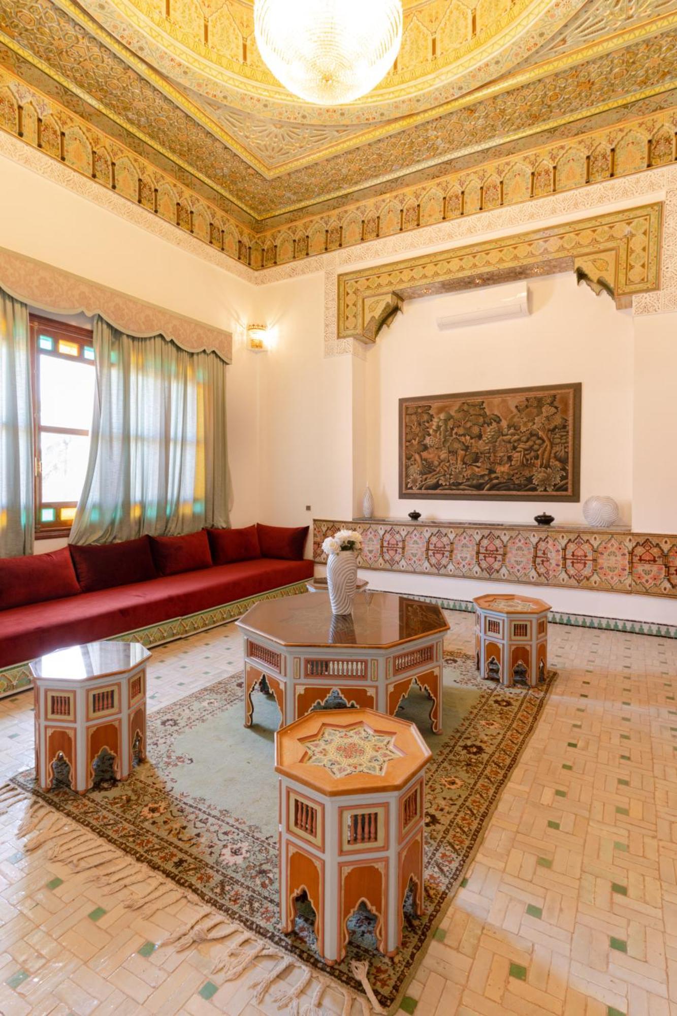 Nomadz Palace Touggana 외부 사진